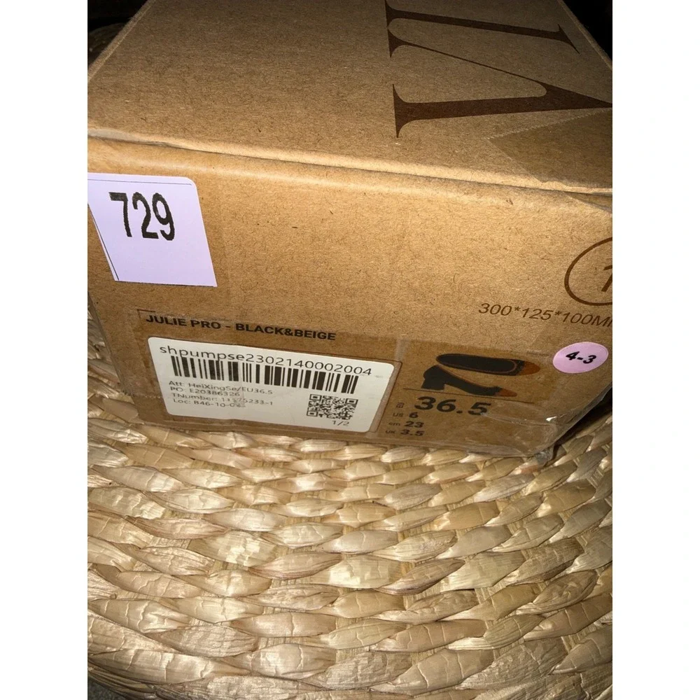 VIVAIA Julie Pro Black Beige‎ Knit Low Heel Pumps Comfort Shoes Size 6 New
